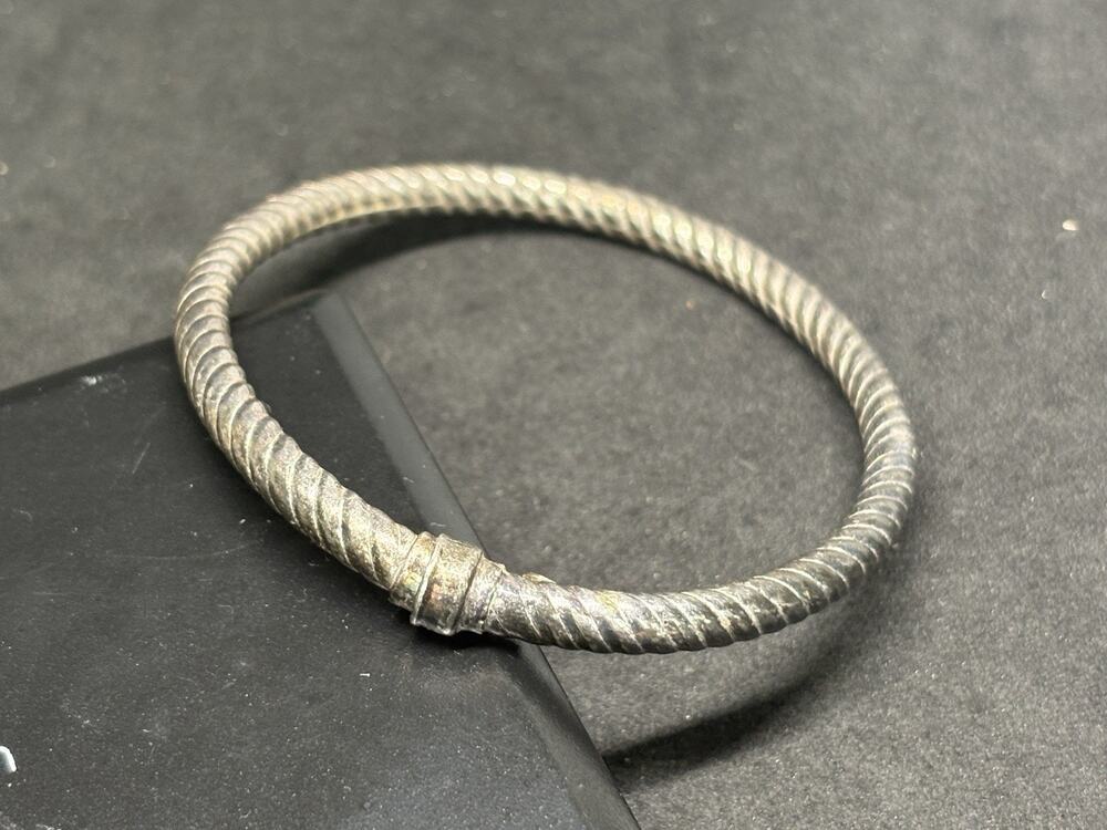 VTG Stamped MILOR ITALY 925 Sterling Silver Swirled Bangle Bracelet 11g 2.4”